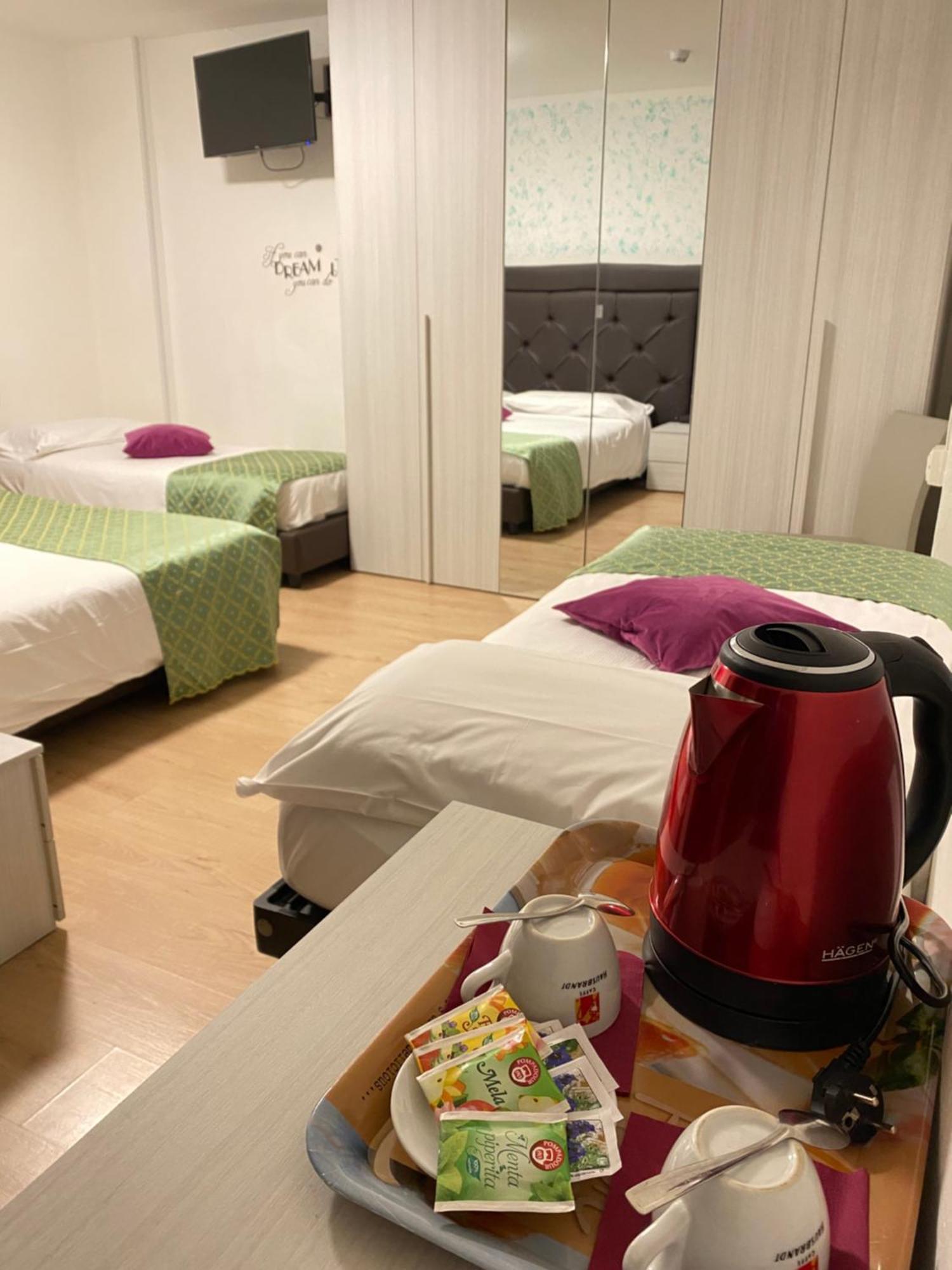 Lorenzini Hotel 2*