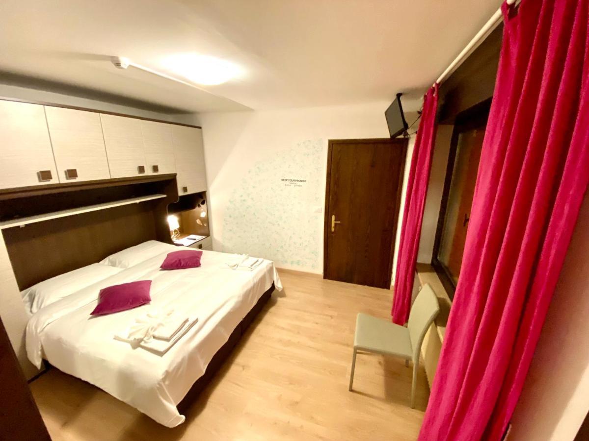 Lorenzini Hotel